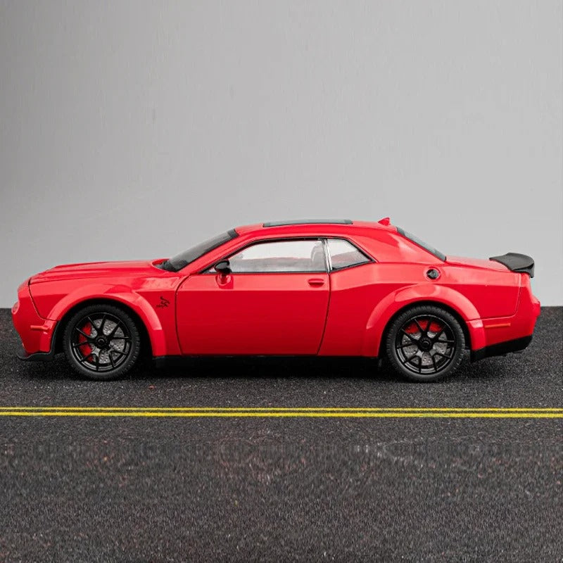 1/32 Dodge Challenger Hellcat Model Car, Zinc Alloy Pull Back Toy car with Sound and Light for Kids Boy Girl Gift